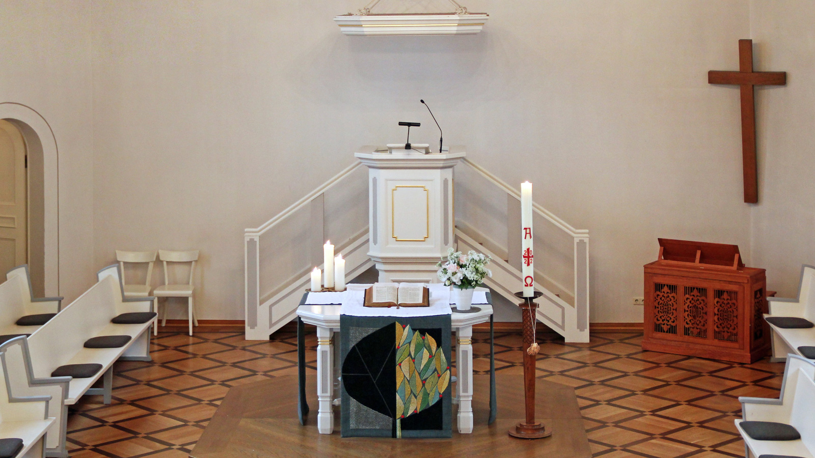 interior of the Stadtkirche