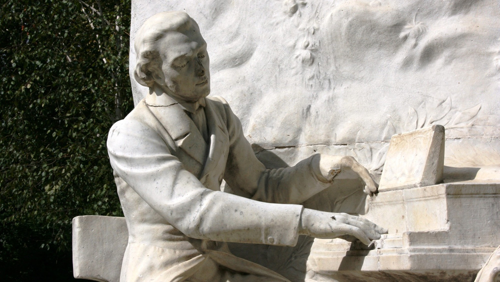 Symbolbild: Klavierspieler