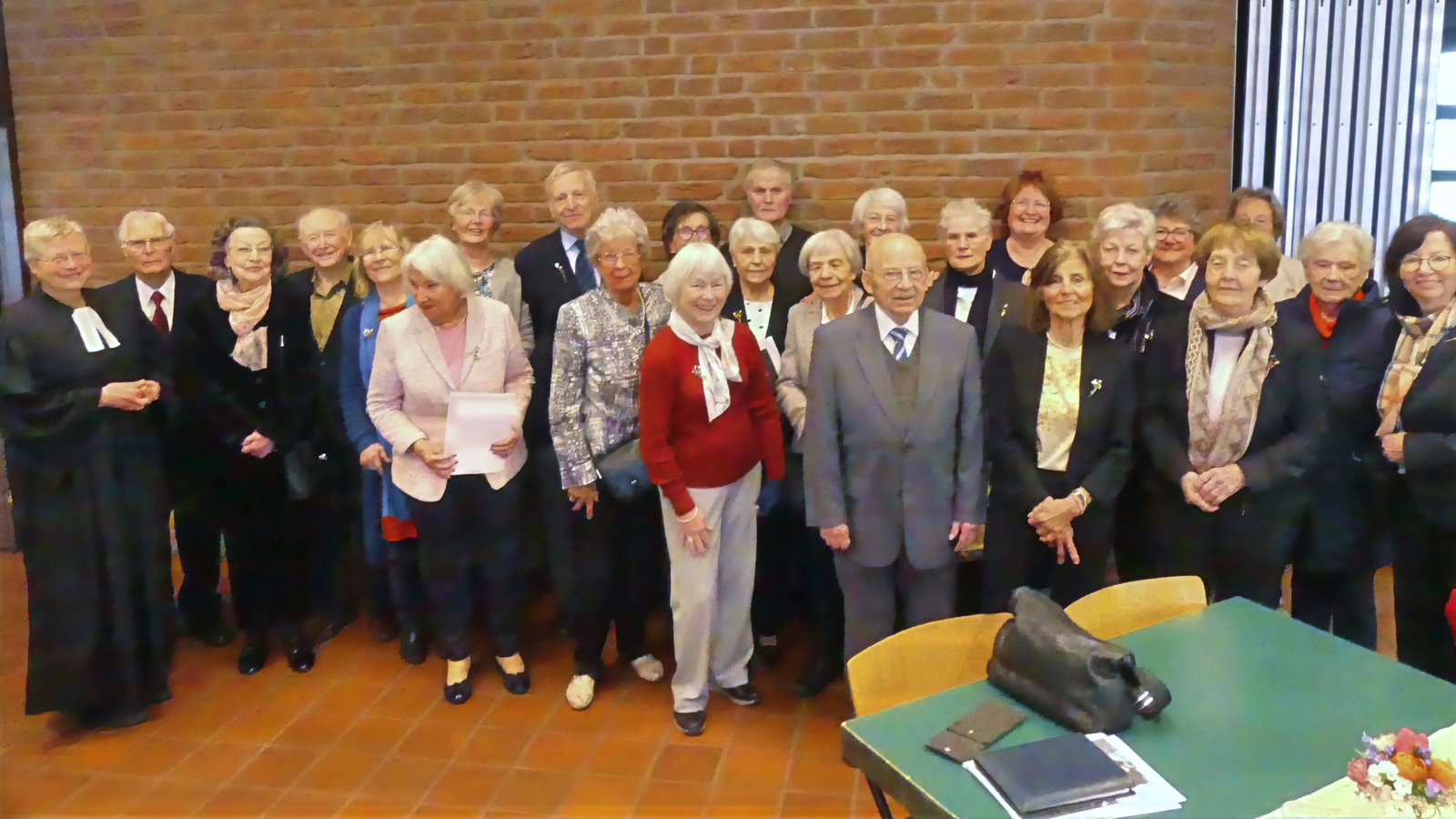 Jubel-Konfirmierte im Gemeindehaus