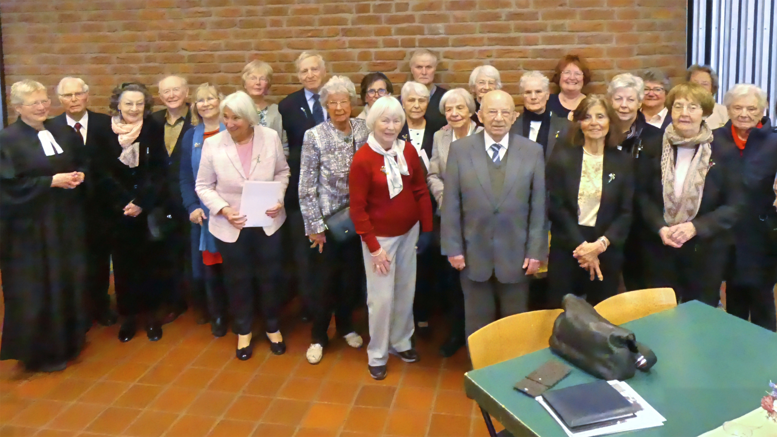 Jubel-Konfirmierte im Gemeindehaus